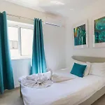Spacious & 3bd With Front Balcony - Close To Sliema, St Julians, Valletta Appartamento Pembroke