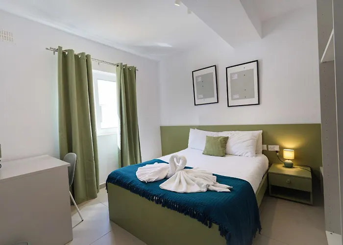 דירה Spacious & 3bd With Front Balcony - Close To Sliema, St Julians, Valletta